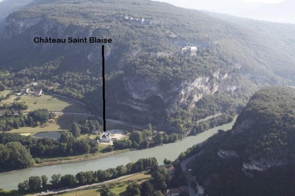 Au Chateau Saint Blaise Virignin Exteriör bild