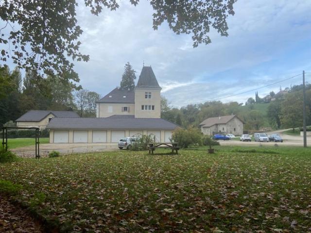 Au Chateau Saint Blaise Virignin Exteriör bild