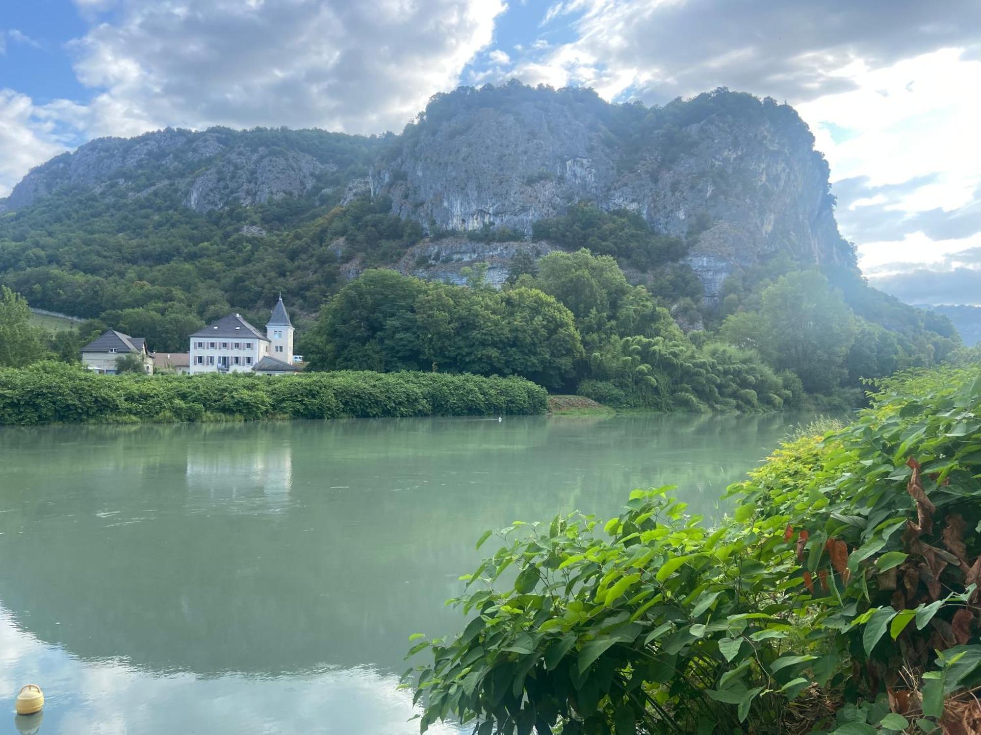 Au Chateau Saint Blaise Virignin Exteriör bild